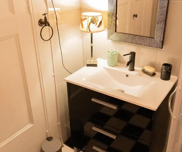 Maritimo Ii 民宿 *